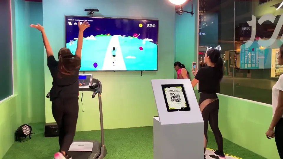 The Nike React 3.0 interactive installation, running TouchDesigner visuals